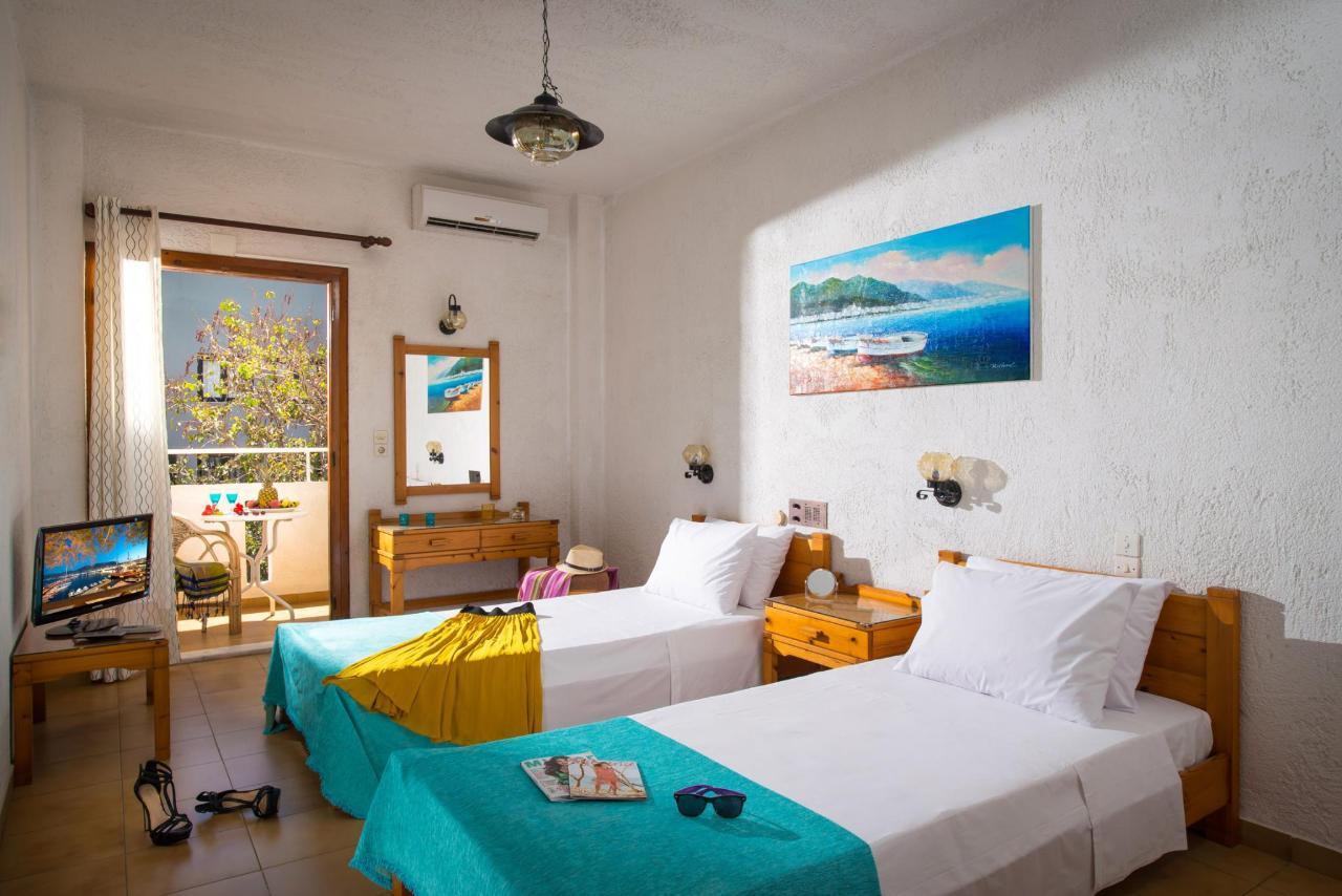 Floral Hotel Hersonissos  Bagian luar foto