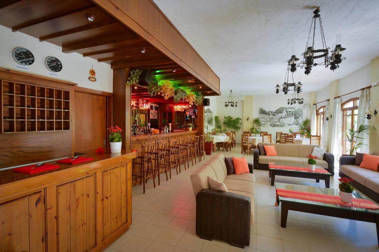 Floral Hotel Hersonissos  Bagian luar foto